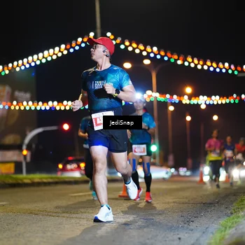 Runner Photo 4405406