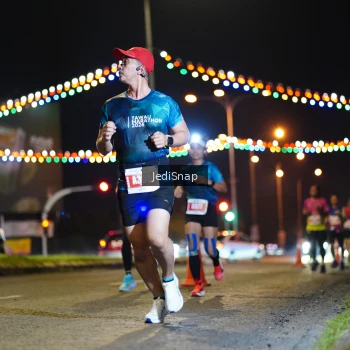 Runner Photo 4405436