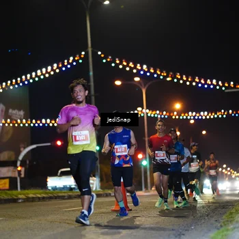 Runner Photo 4405466
