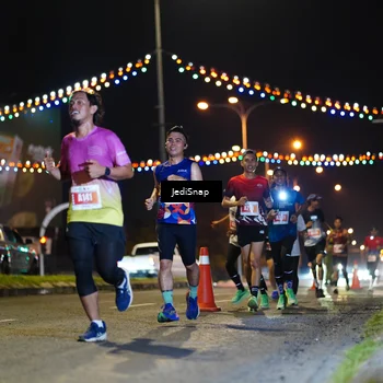 Runner Photo 4405478