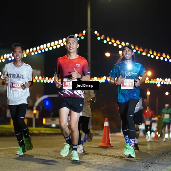 Runner Photo 4405515