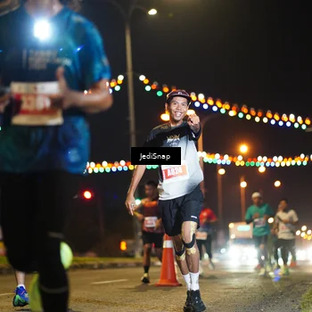 Runner Photo 4405533