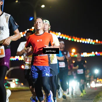 Runner Photo 4405536
