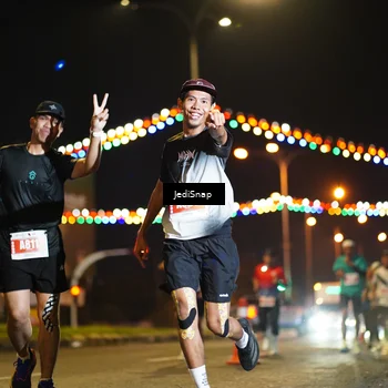 Runner Photo 4405543
