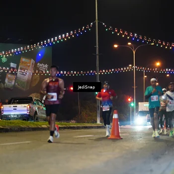Runner Photo 4405548