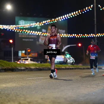 Runner Photo 4405553