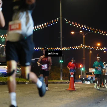 Runner Photo 4405583