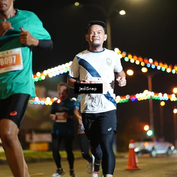 Runner Photo 4405642