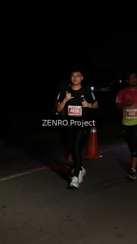 Runner Photo 4405660