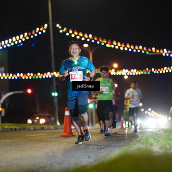Runner Photo 4405665