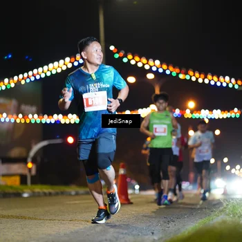 Runner Photo 4405686