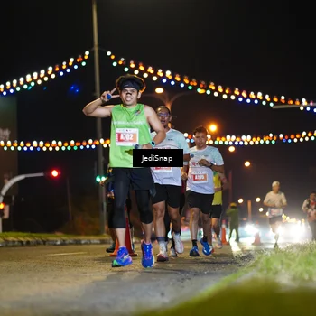 Runner Photo 4405703