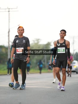 Runner Photo 4405713
