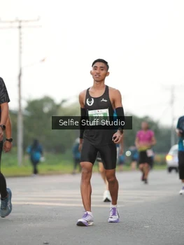 Runner Photo 4405715