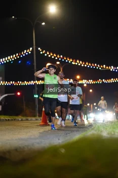 Runner Photo 4405719