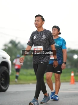 Runner Photo 4405732