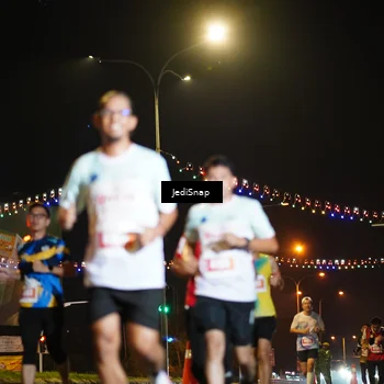 Runner Photo 4405753