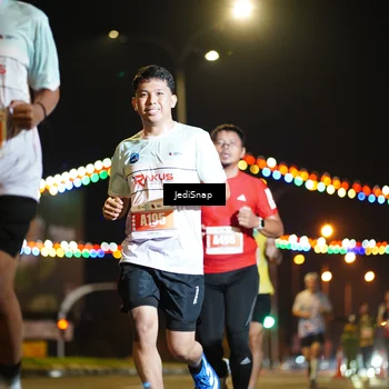 Runner Photo 4405759
