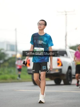 Runner Photo 4405793