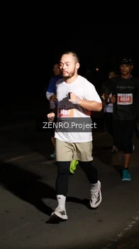 Runner Photo 4405813