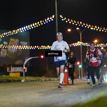 Runner Photo 4405816