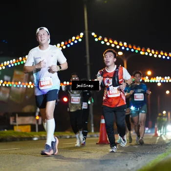 Runner Photo 4405843