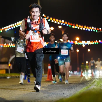 Runner Photo 4405855