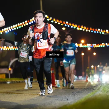 Runner Photo 4405857