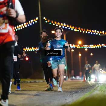 Runner Photo 4405867