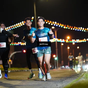 Runner Photo 4405875
