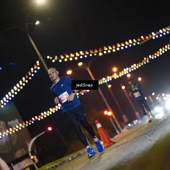 Runner Photo 4405977