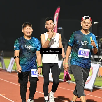 Runner Photo 4406001