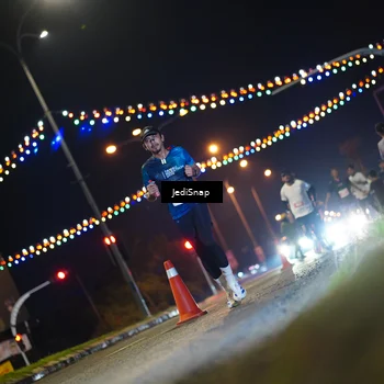 Runner Photo 4406005