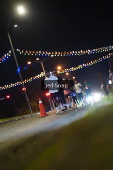 Runner Photo 4406037