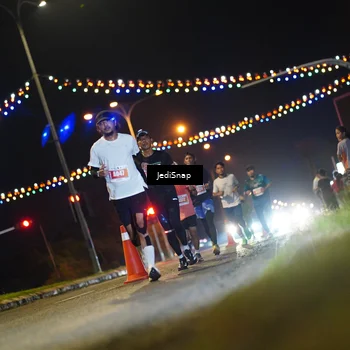Runner Photo 4406052