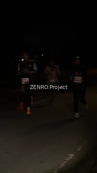 Runner Photo 4406065