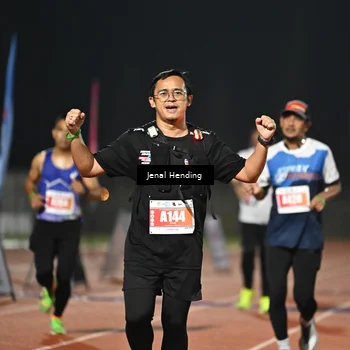 Runner Photo 4406082