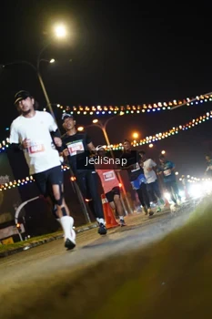 Runner Photo 4406089