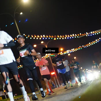 Runner Photo 4406094