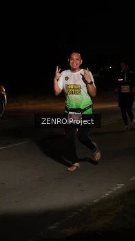 Runner Photo 4406095