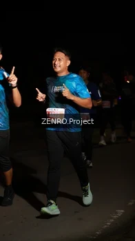 Runner Photo 4406100