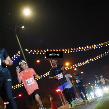 Runner Photo 4406110