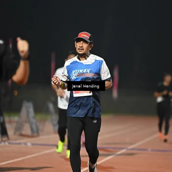Runner Photo 4406117