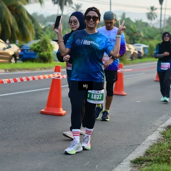 Runner Photo 4406143
