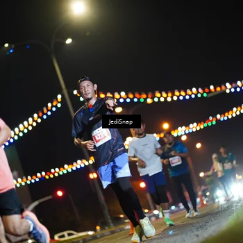 Runner Photo 4406148