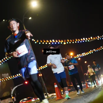 Runner Photo 4406164