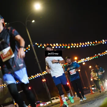 Runner Photo 4406183
