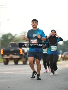 Runner Photo 4406194