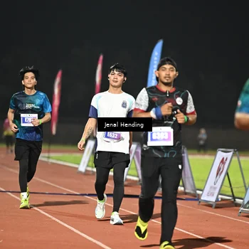 Runner Photo 4406225