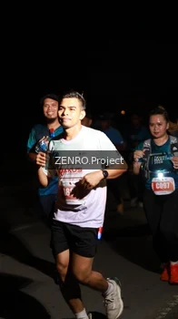 Runner Photo 4406261